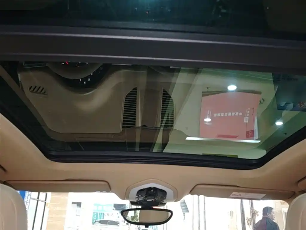 Porsche Macan 2017 Macan 2.0T фото 18