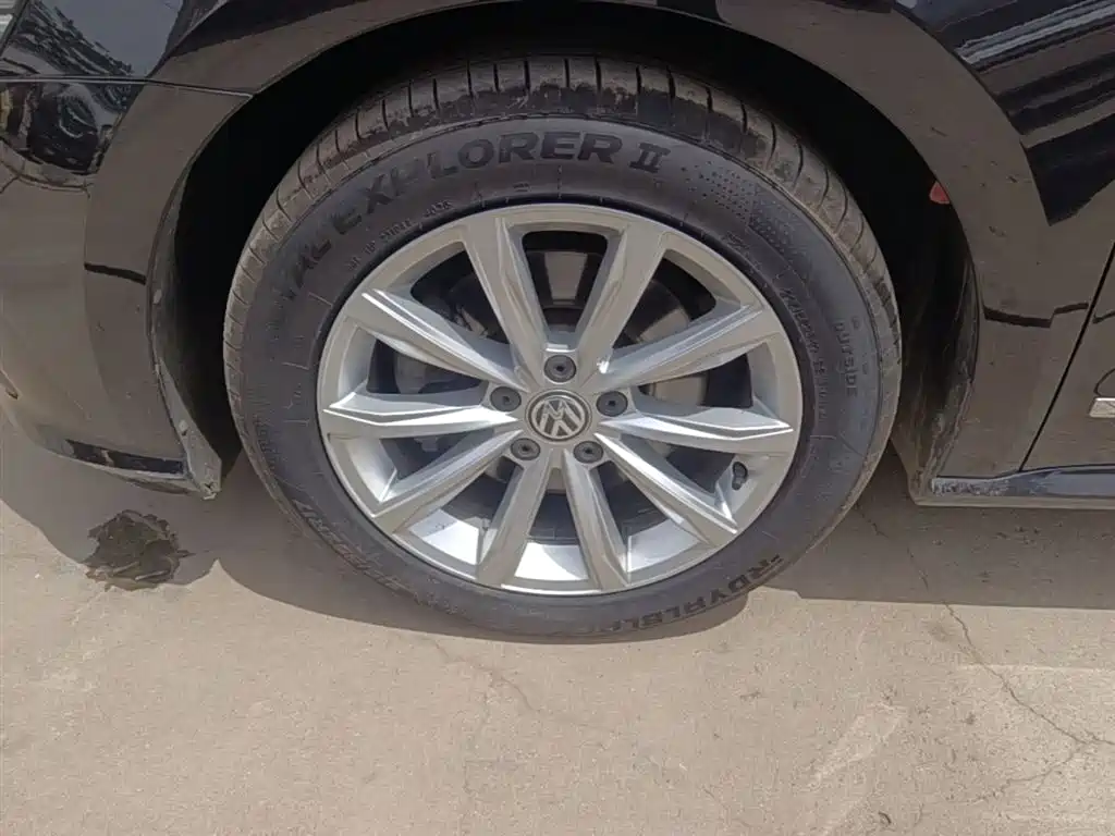 Volkswagen Passat 2017 330TSI DSG Prestige фото 23