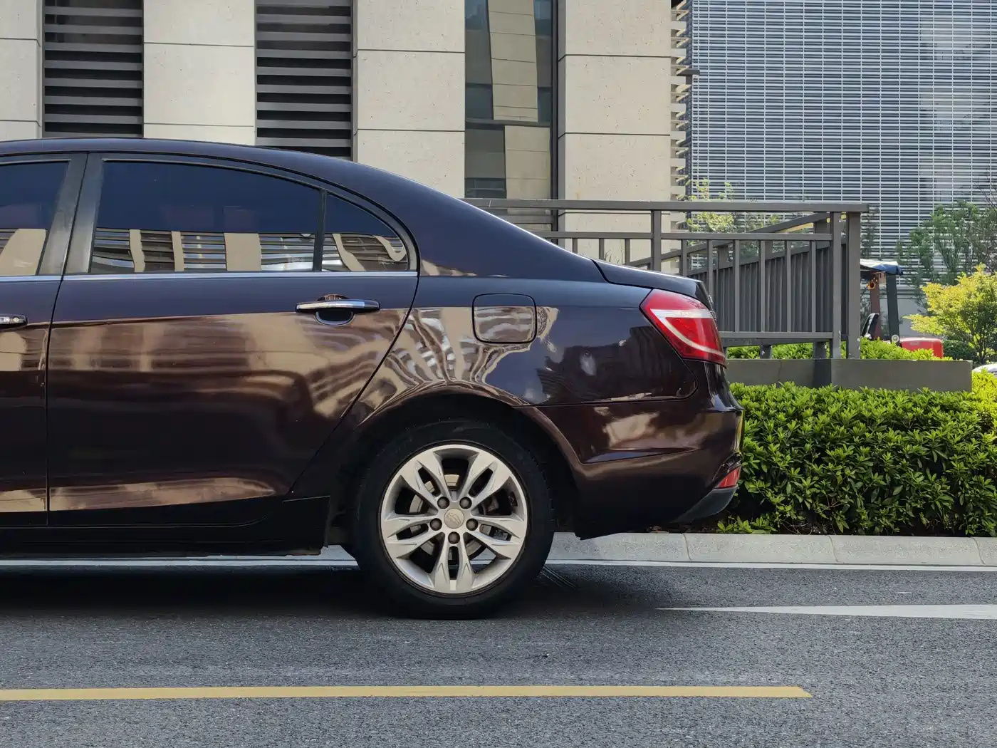 Geely Emgrand 2016 2016 Sedan 1.5L CVT Up Version