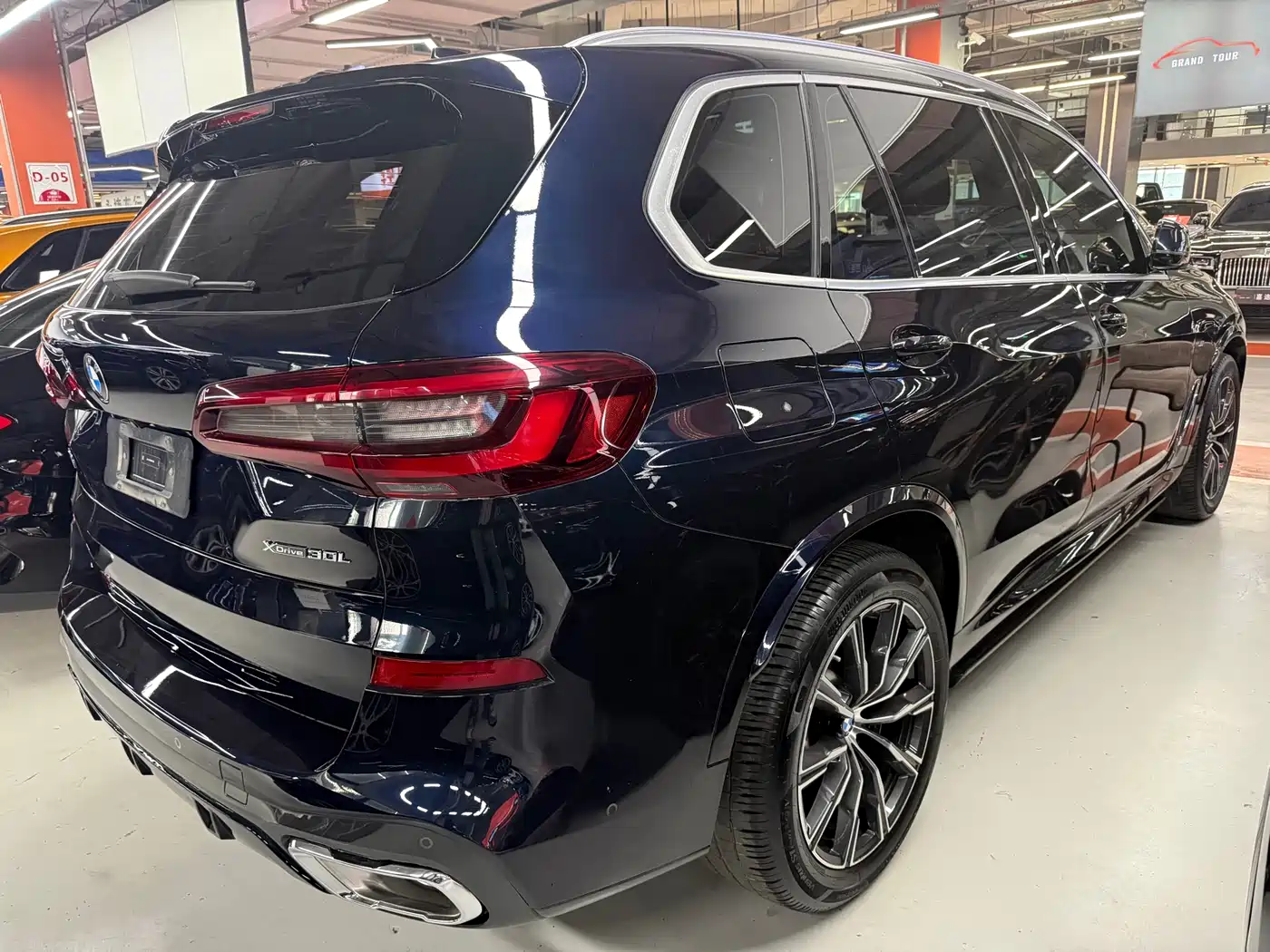 BMW X5 2022 xDrive 30Li Premium M Sport Package фото 12
