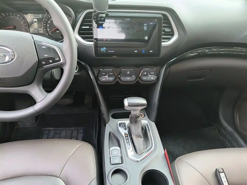 GAC Trumpchi Trumpchi GS4 2016 235T G-DCT Elite Edition фото 13
