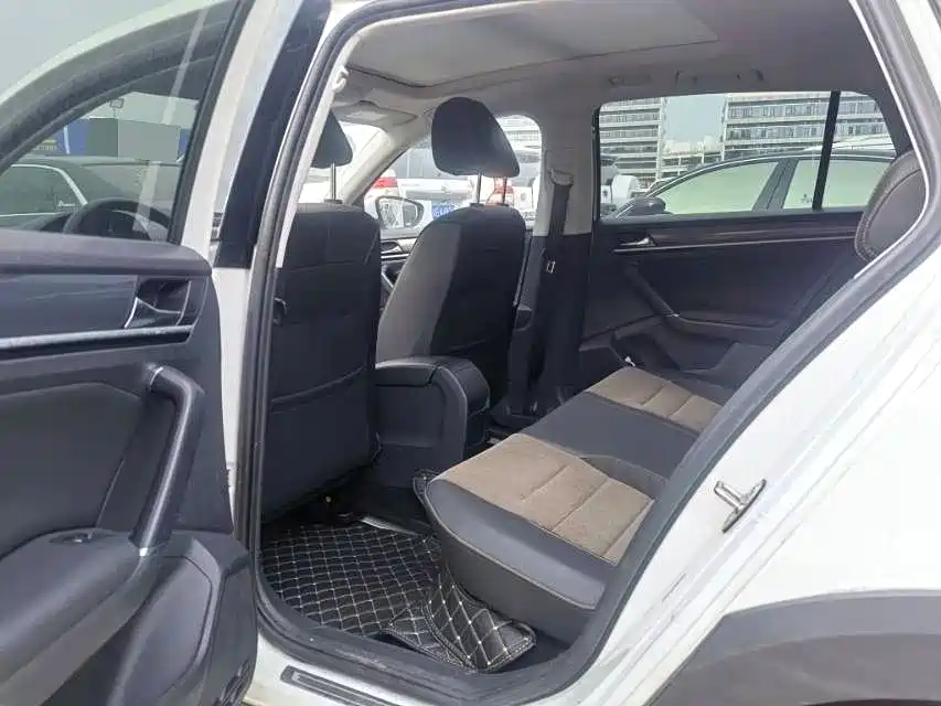Volkswagen C-TREK 2018 230TSI DSG Comfort фото 7