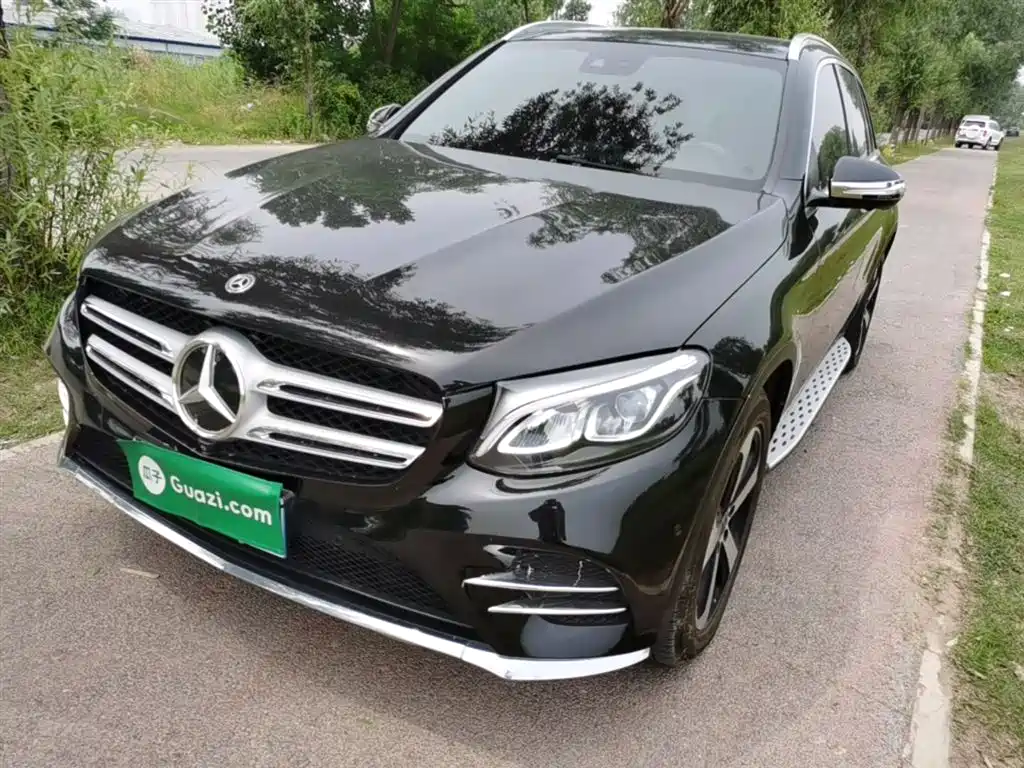 Mercedes-Benz GLC 2018 GLC 260 4MATIC Luxury фото 2