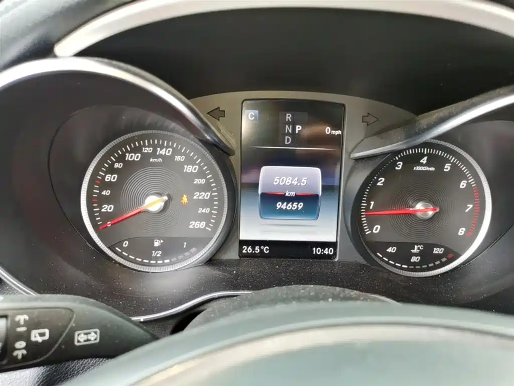 Mercedes-Benz GLC 2018 GLC 260 4MATIC Luxury фото 12