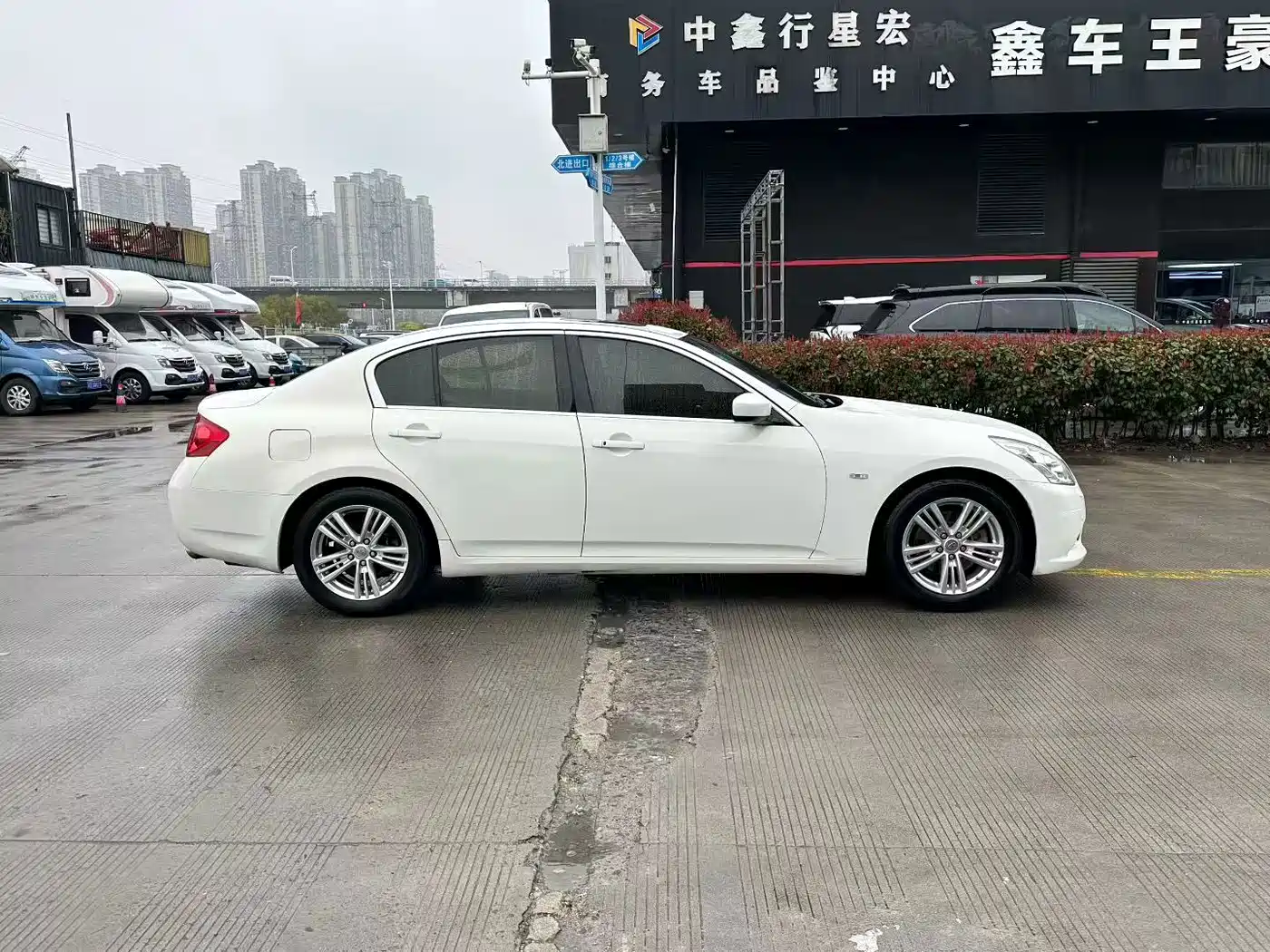 Фото 6 - Infiniti G Series