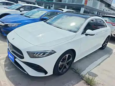 Mercedes-Benz A