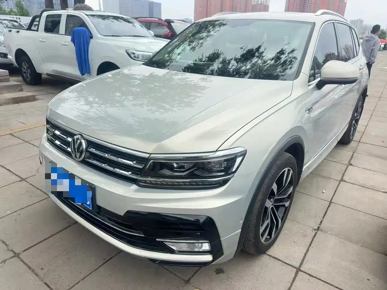 Volkswagen Tiguan L 2019 380TSI Automatic 4WD R-Line Flagship 7-Seater China VI