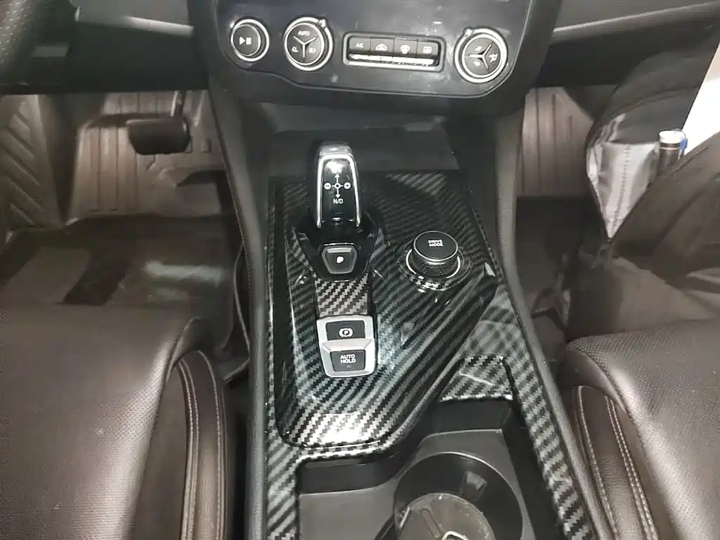 Lynk & Co 03 2019 2.0TD Auto Power Pro Version фото 14