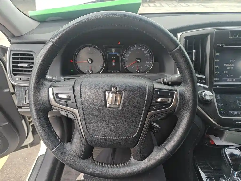Toyota Crown 2015 2.0T Fashion фото 3