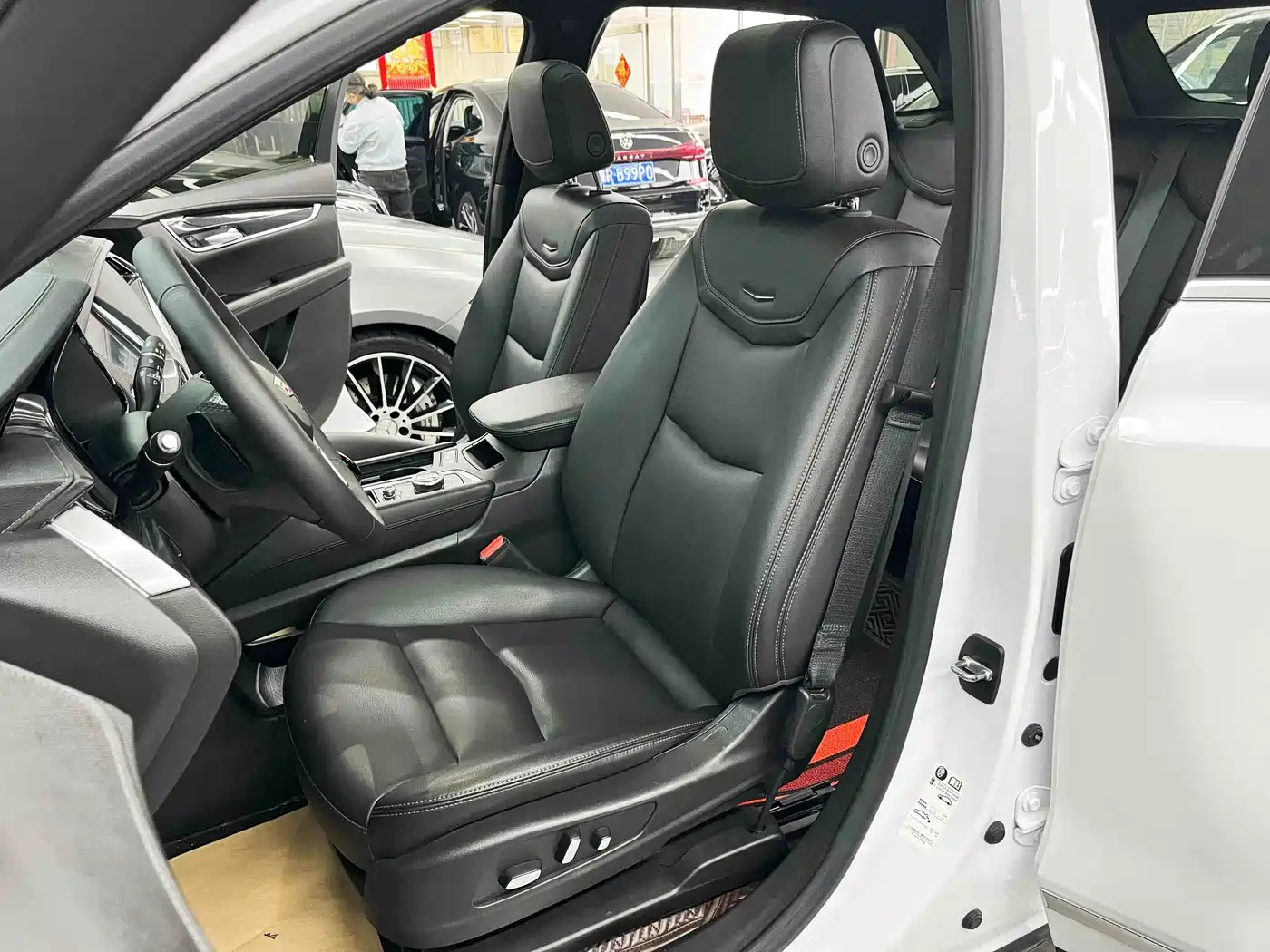 Cadillac XT5 2021 2.0T 2WD Luxury Edition фото 14