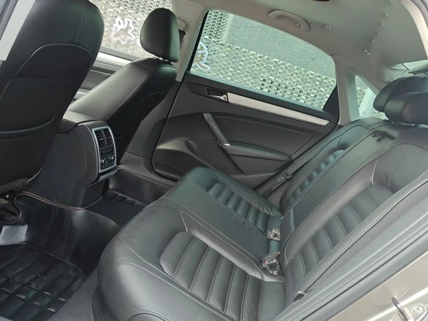 Volkswagen Passat 2013 1.8TSI DSG Yuzun фото 9