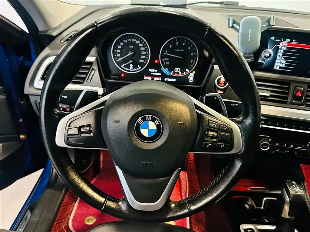 BMW 1 Series 2017 125i Sport фото 13