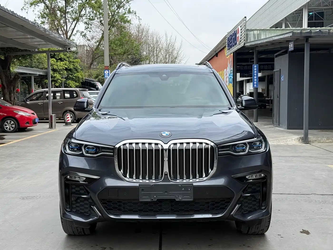 BMW X7 2019 xDrive40i Exclusive M Sport Package фото 2