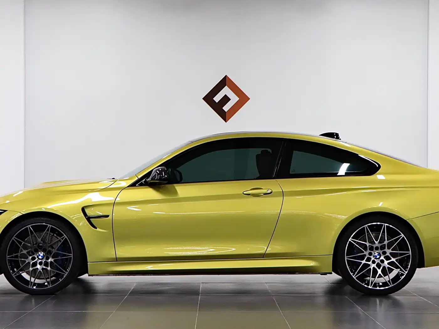 BMW M4 2019 M4 Coupe Competition фото 7