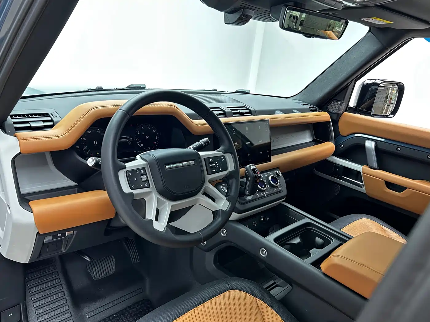 Land Rover Defender 2024 110 3.0T P400 X-DYNAMIC HSE фото 10