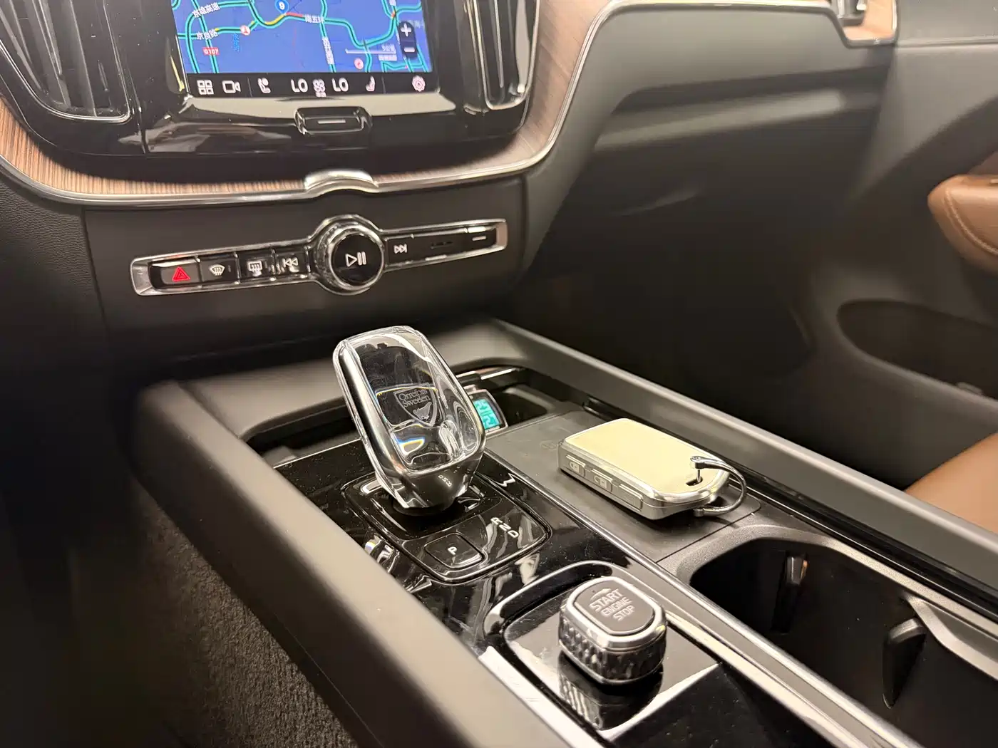 Фото 9 - Volvo XC60