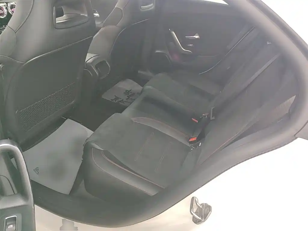 MERCEDES-BENZ CLA (IMPORT)