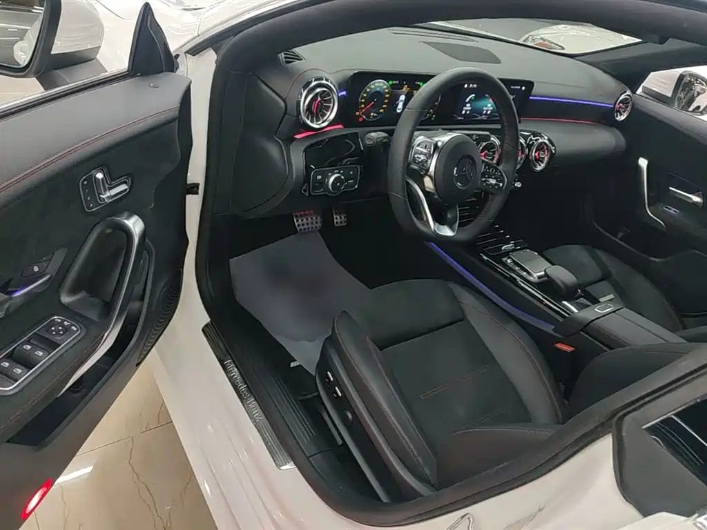 MERCEDES-BENZ CLA (IMPORT)