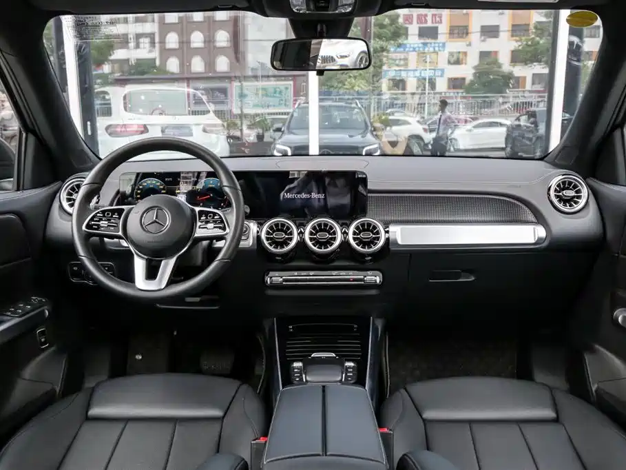 Mercedes-Benz GLB 2022 Model GLB 200 Dynamic Edition фото 7