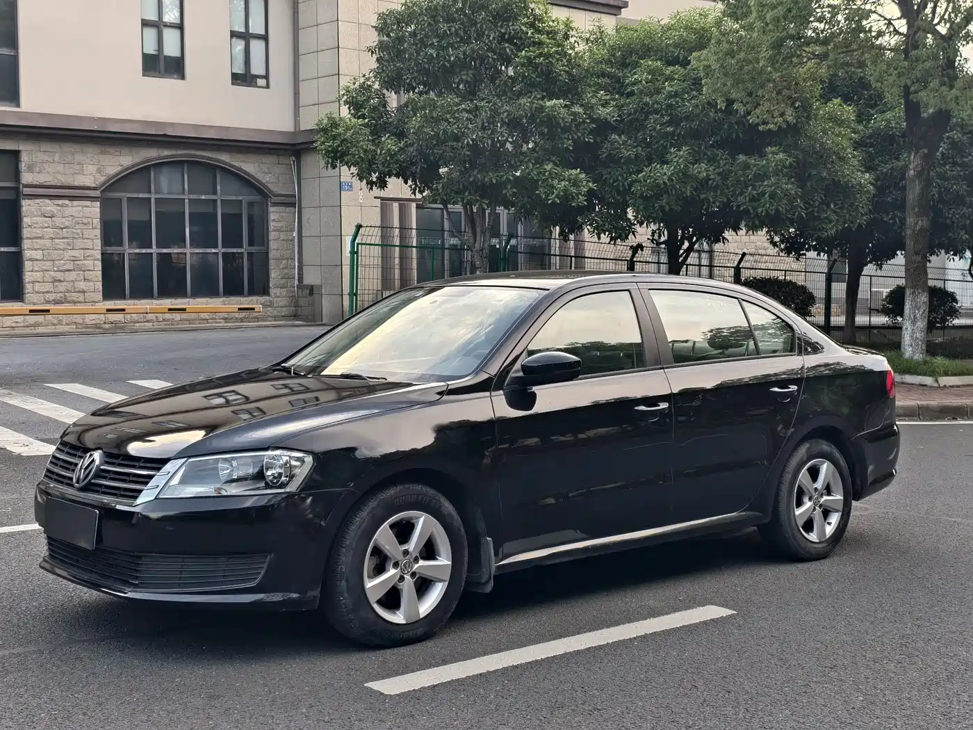 Volkswagen Lavida 2013 Facelift Classic 1.6L Automatic Trend
