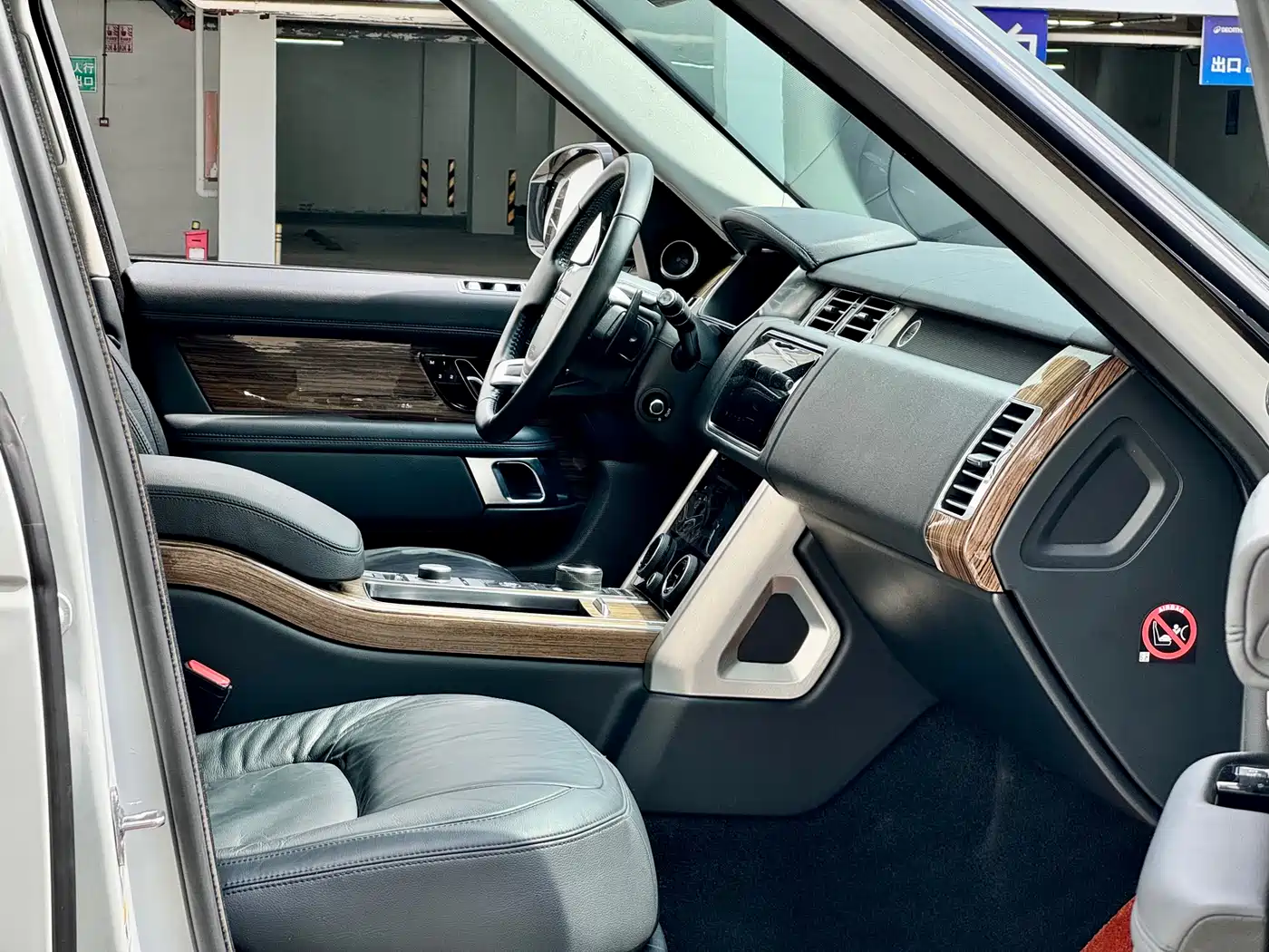 Land Rover Range Rover фото 9