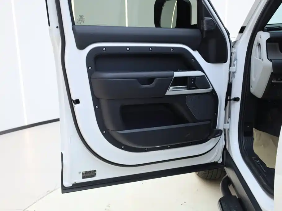 Land Rover Defender 2024 2024 110 3.0T P400 X-DYNAMIC HSE