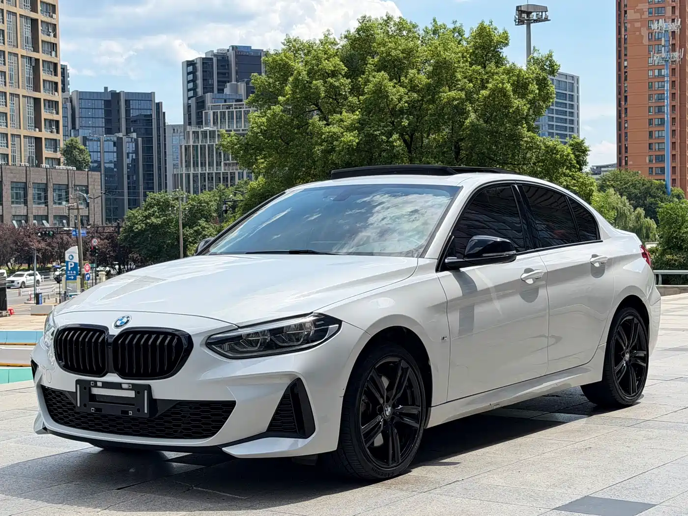 BMW 1 Series 2022 125i M Sport Shadow Edition