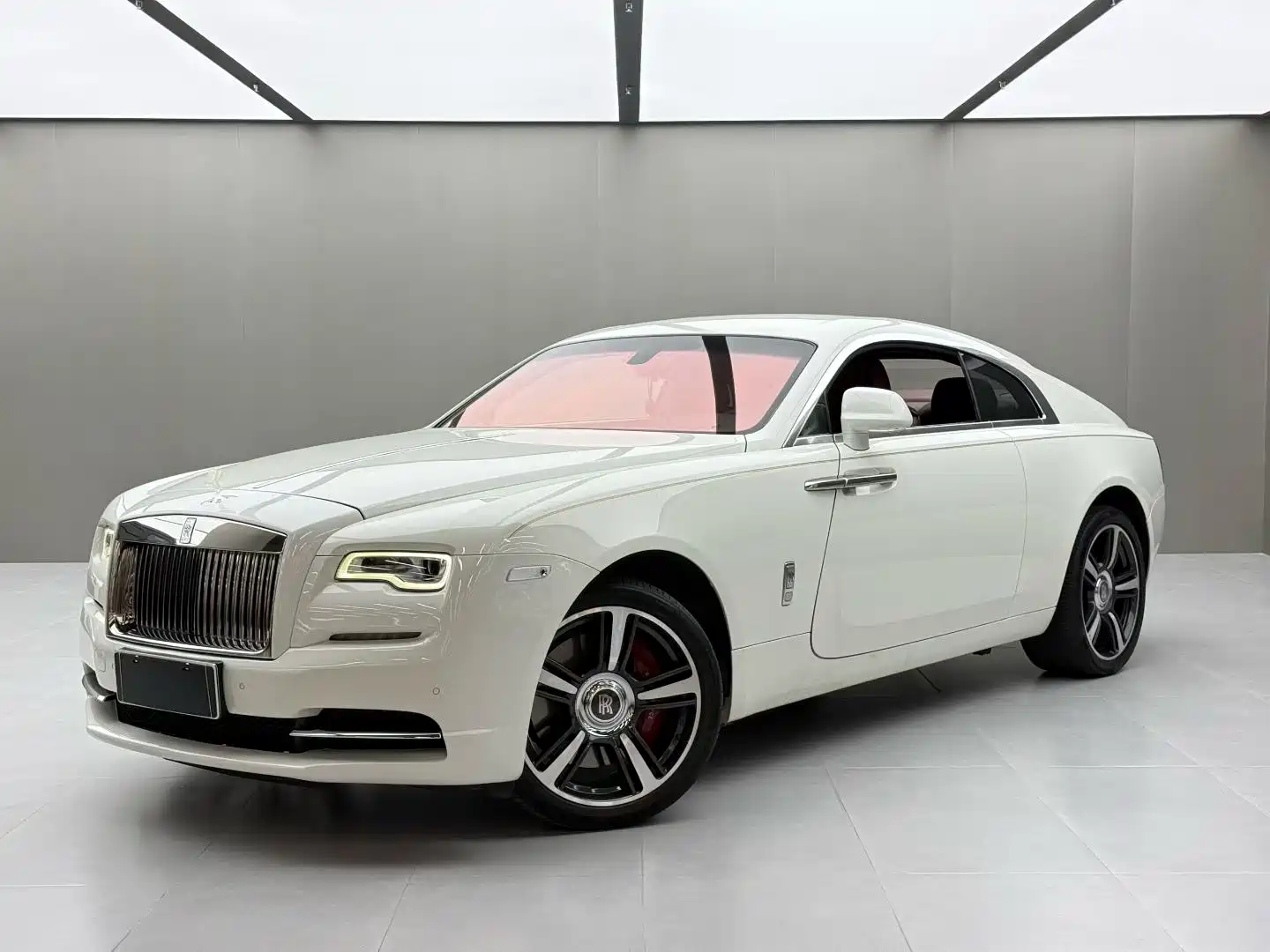 Фото 2 - Rolls-Royce Wraith