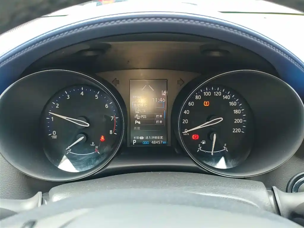 Toyota C-HR 2021 2.0L Luxury Edition фото 12