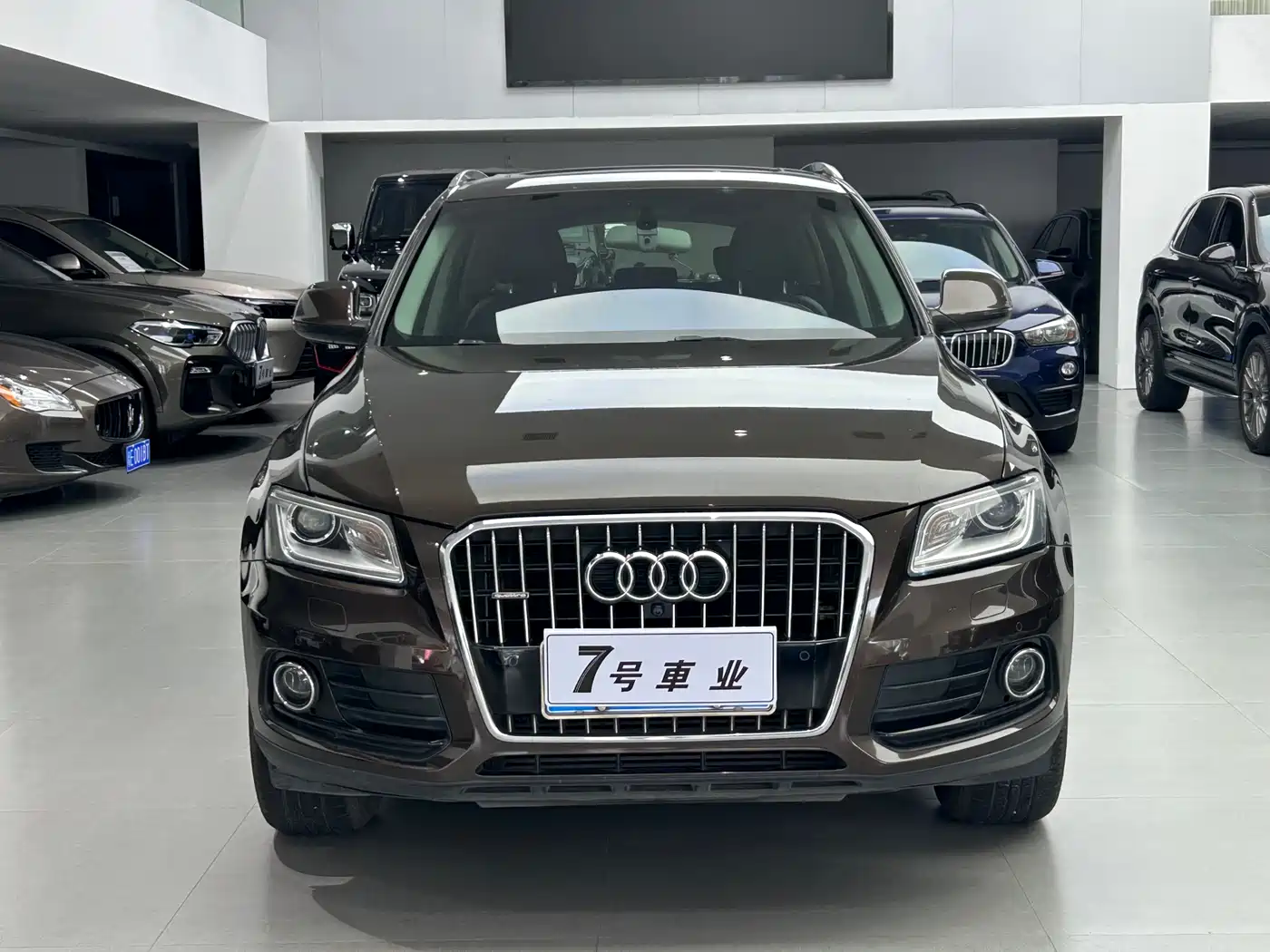 Audi Q5 2015 40 TFSI Technology фото 2