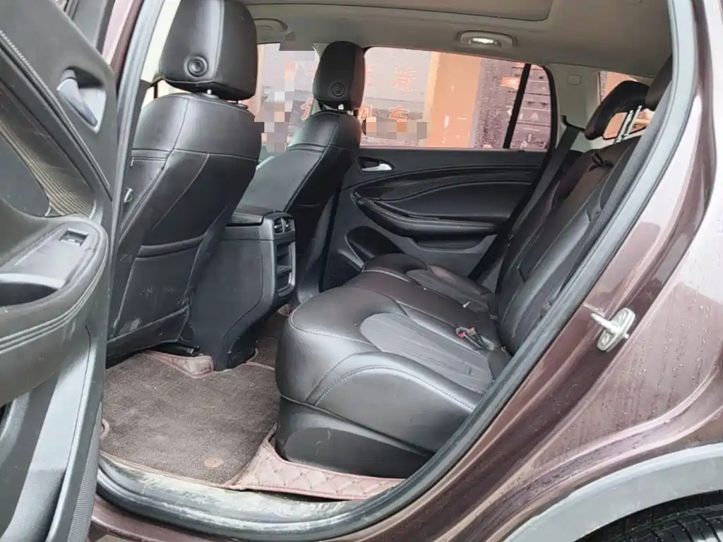 Фото 17 - Buick Envision Plus