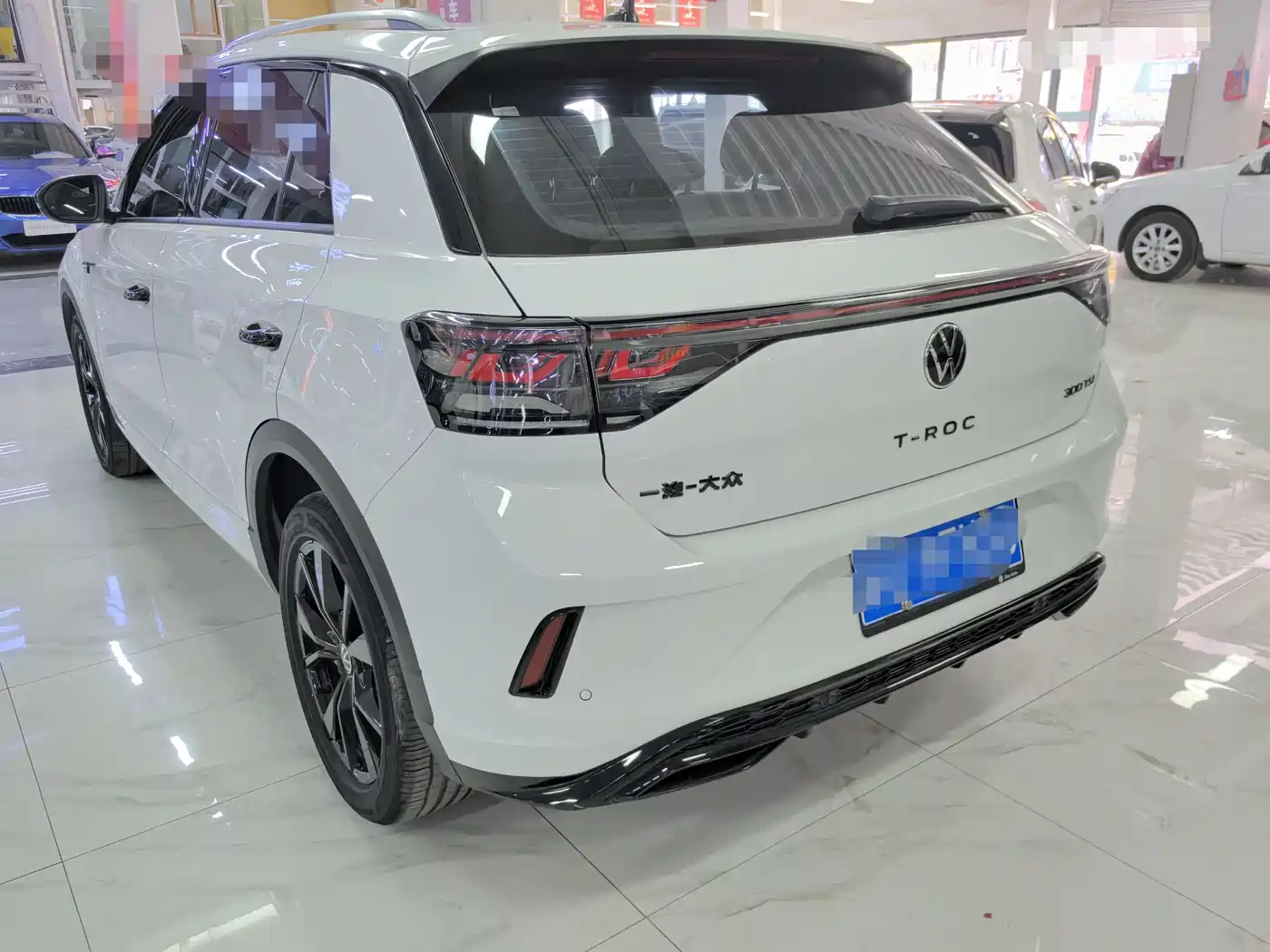 Volkswagen T-ROC 2024 300TSI DSG 2WD Morning Light Edition фото 4