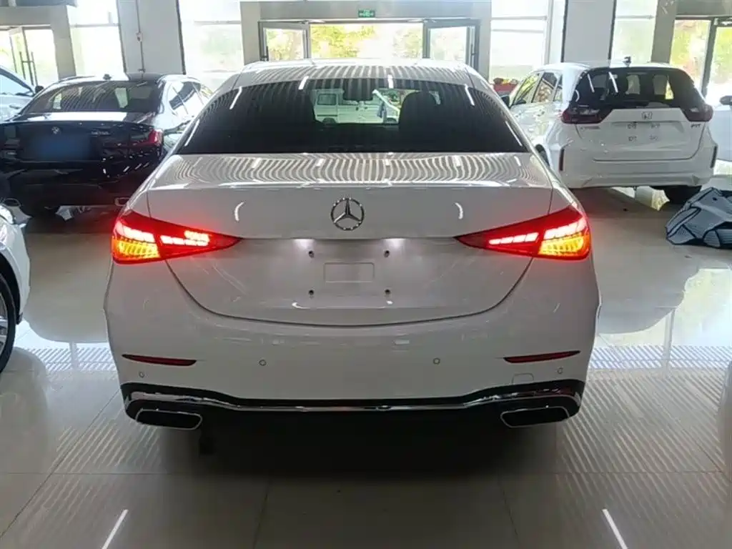 Фото 6 - Mercedes-Benz C-Class