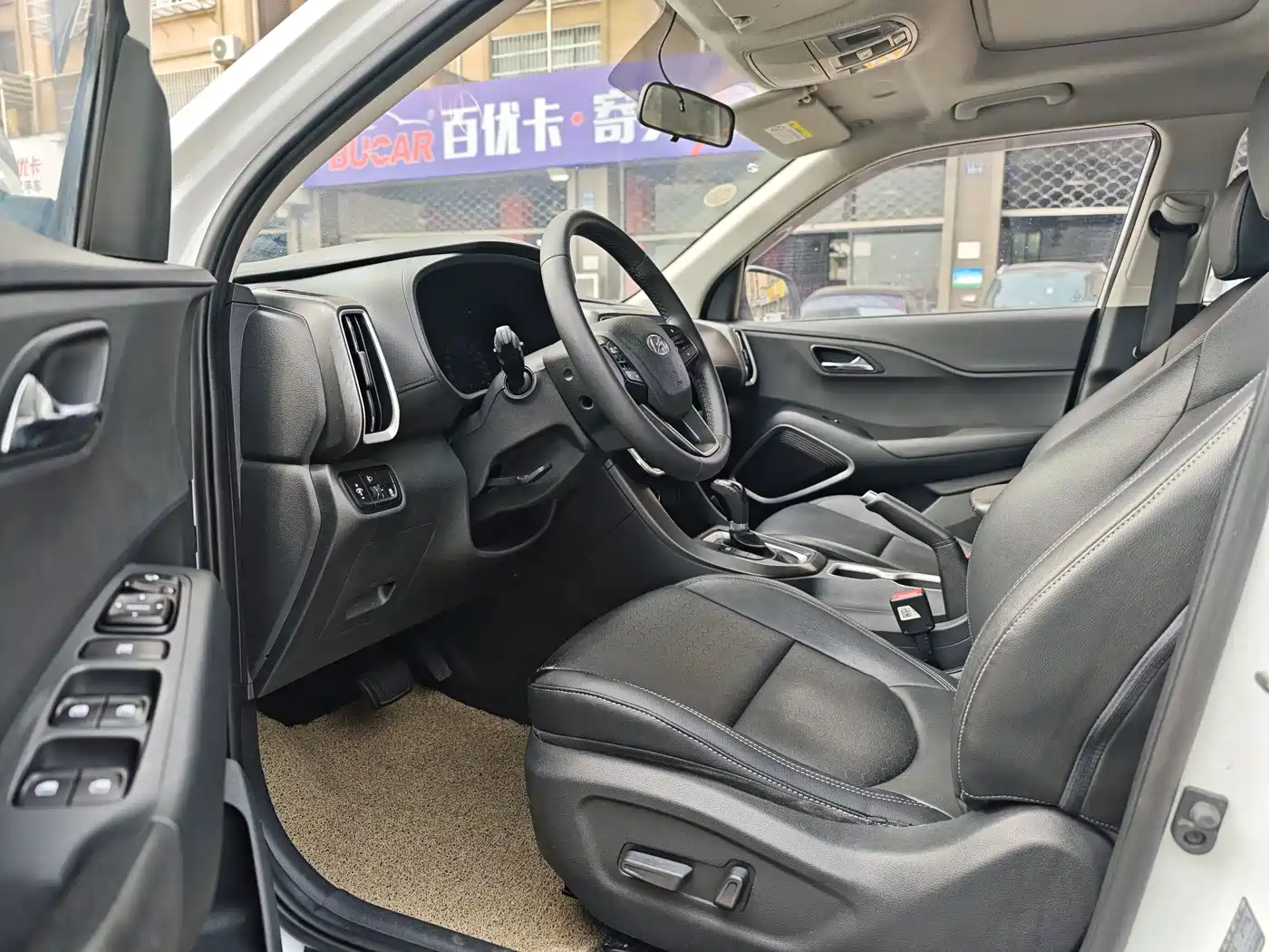 Hyundai Beijing Hyundai ix35 2018 2.0L Automatic 2WD Zhiyong·Enjoyment Edition фото 7