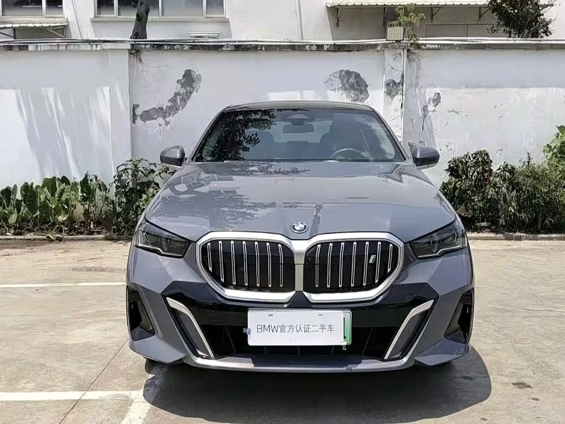 BMW i5 2024 2024 eDrive 35L Premium Model M Sport Package
