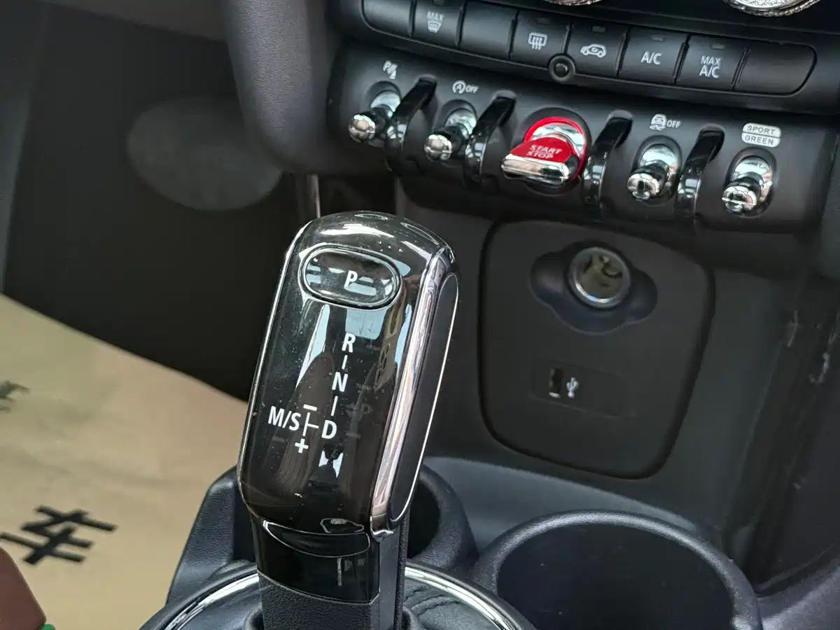 Фото 27 - MINI MINI