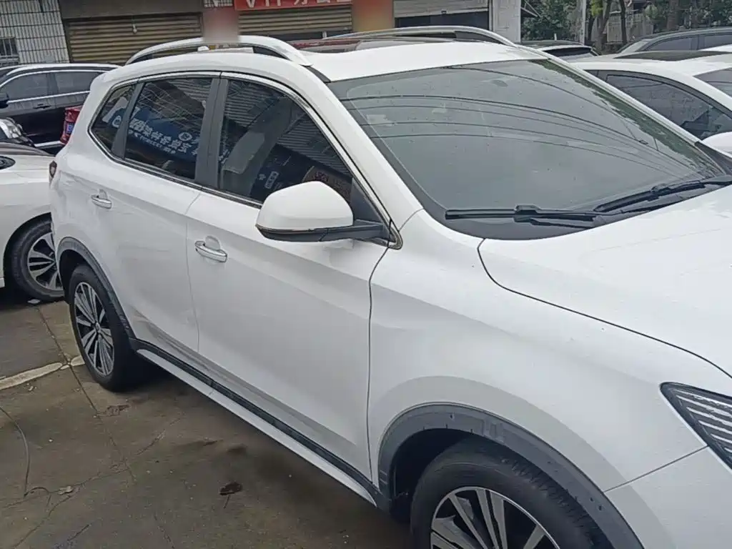 Фото 4 - Roewe RX5