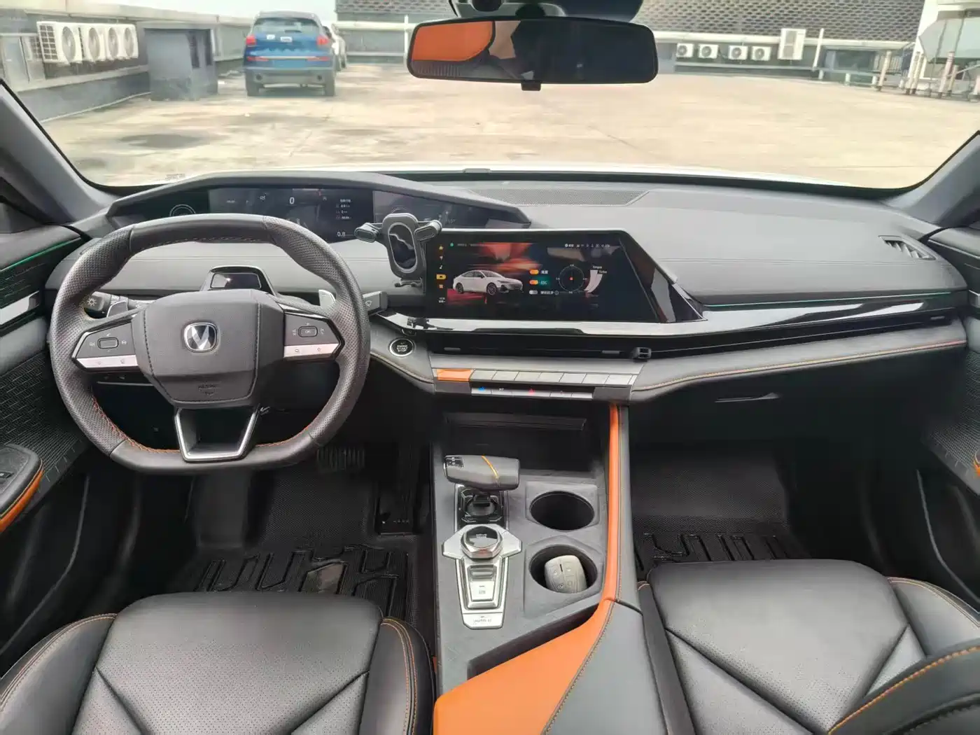 CHANGAN UNI-V