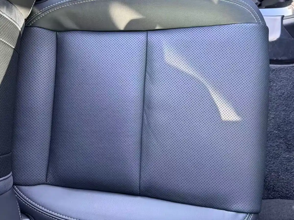 Lexus LM 2023 500h 6-Seater Prestige Edition фото 12