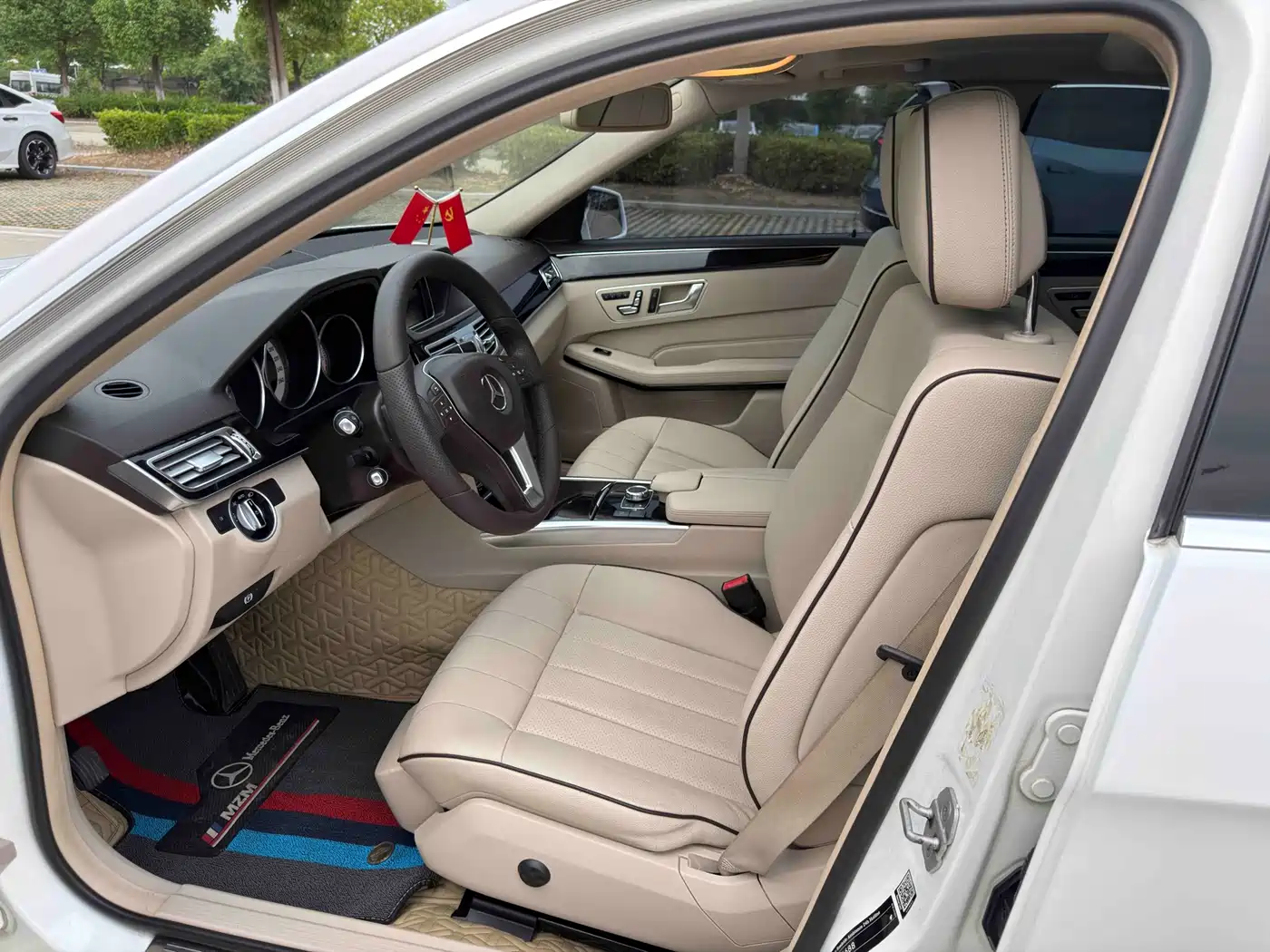 Mercedes-Benz E-Class 2015 Facelift E 260 L Sport фото 7