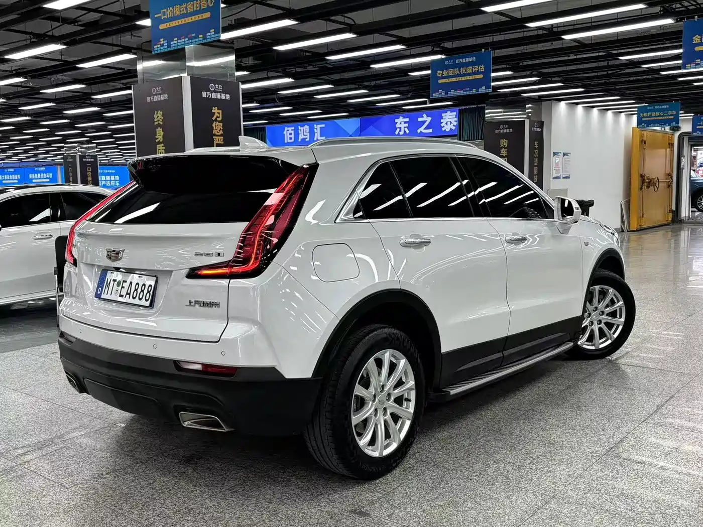 Cadillac XT4 2018 Model 28T 2WD Technology фото 6