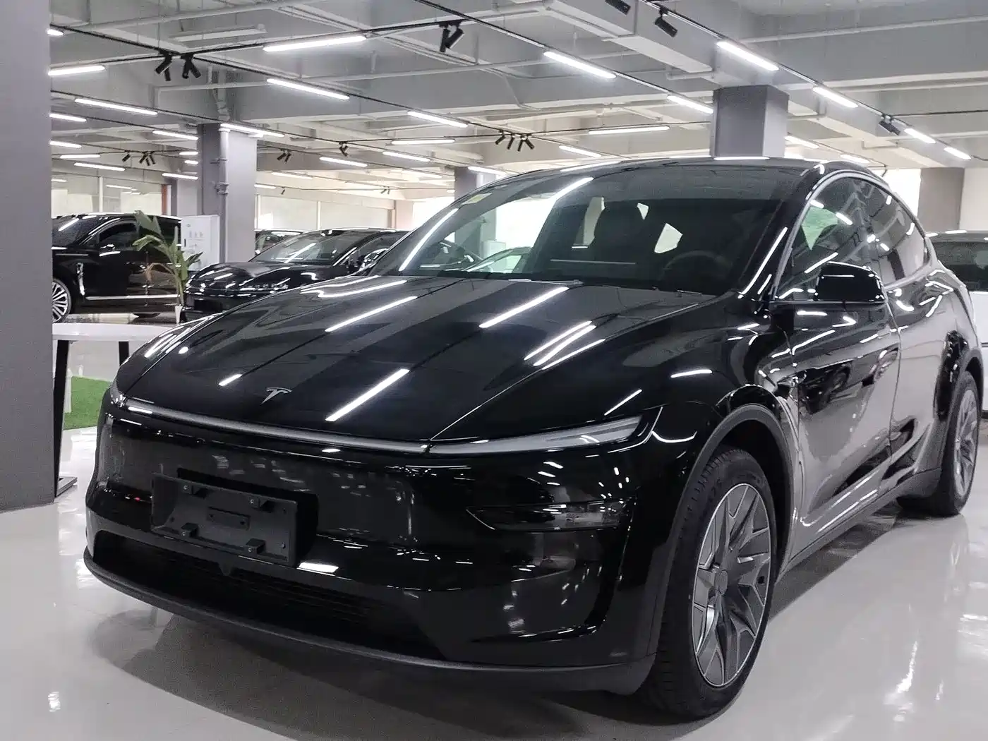 Tesla Model Y L 2026 2025 Facelift Long Range AWD