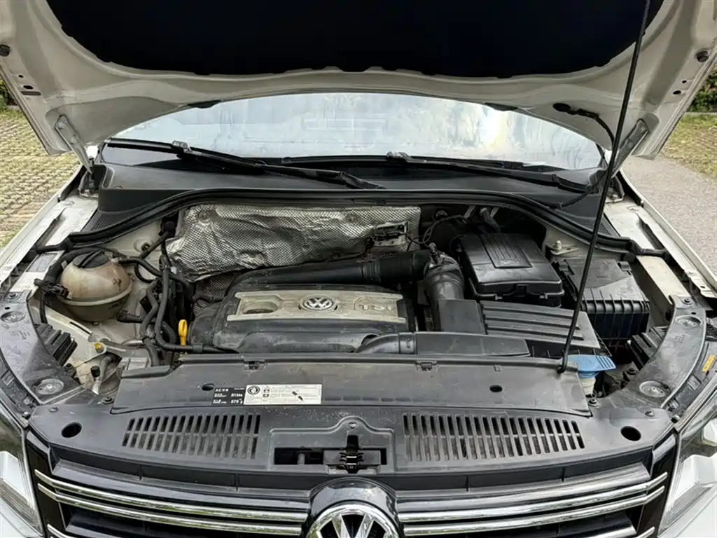 Volkswagen Tiguan 2015 1.8TSI Automatic 2WD Highline фото 4