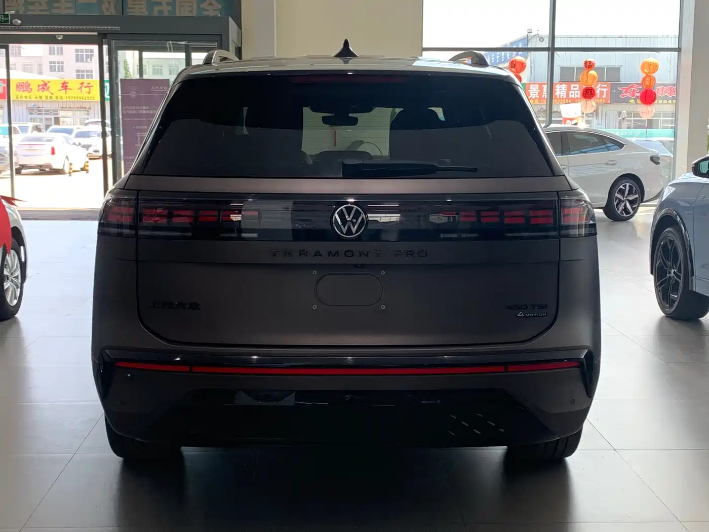 Volkswagen Teramont 2025 Teramont Pro 450TSI 4WD Summit Edition фото 6