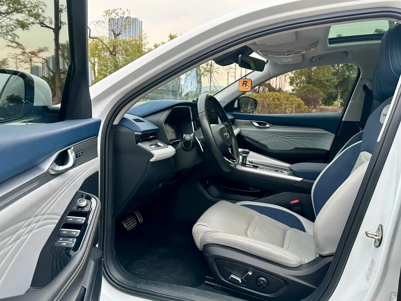 GEELY AUTOMOBILE XINGRUI