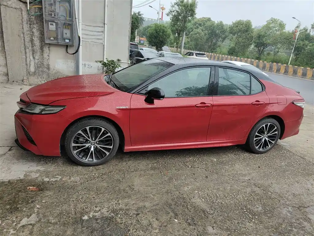 Toyota Camry 2019 Hybrid 2.5HS Trend Edition China VI фото 10