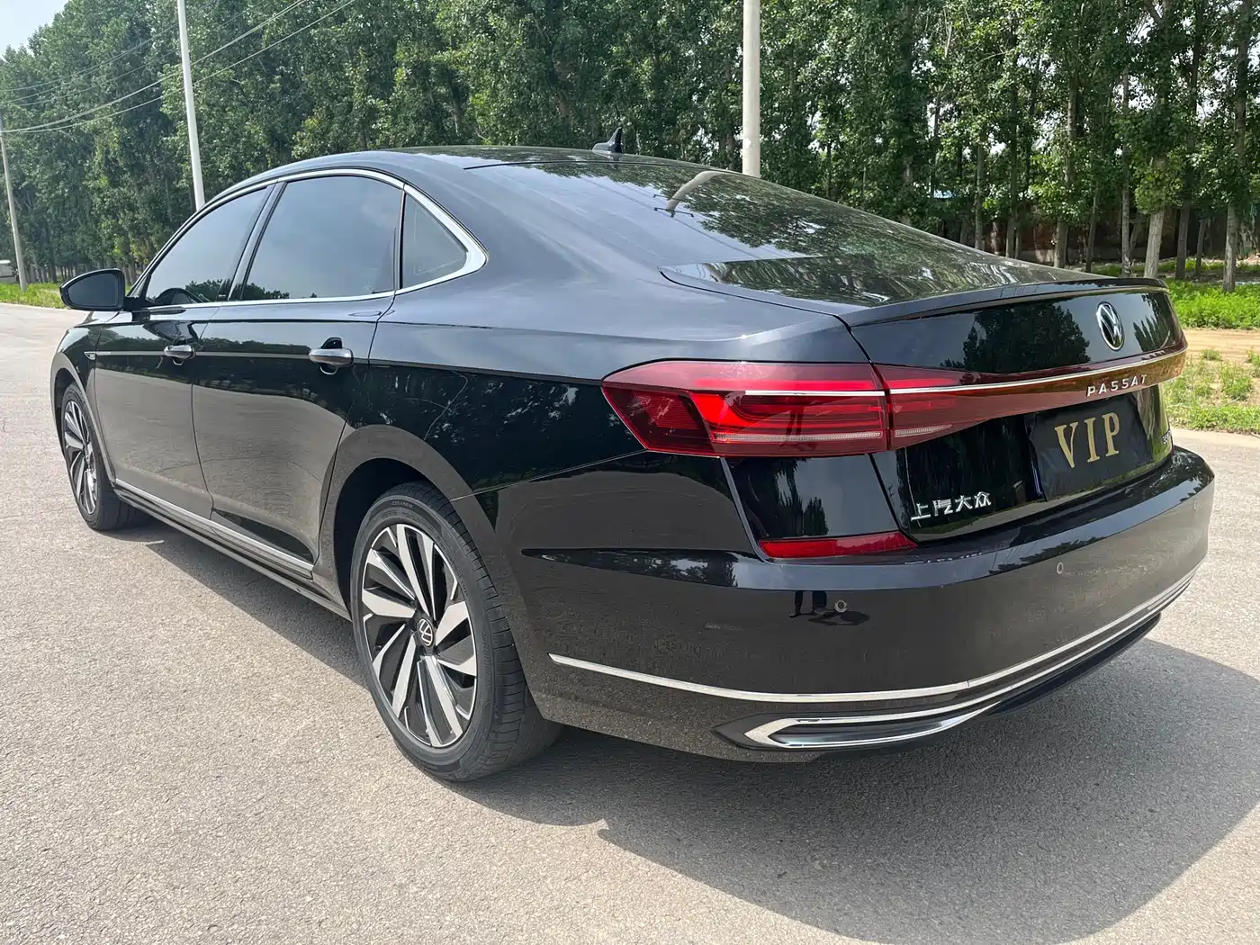 Volkswagen Passat 2024 330TSI Elite Edition фото 14