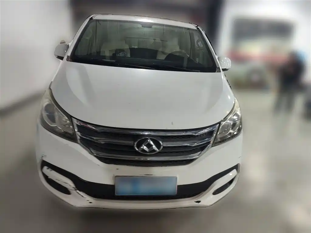 SAIC Maxus Maxus G10 2014 Model Year 2.0T Auto Luxury фото 24