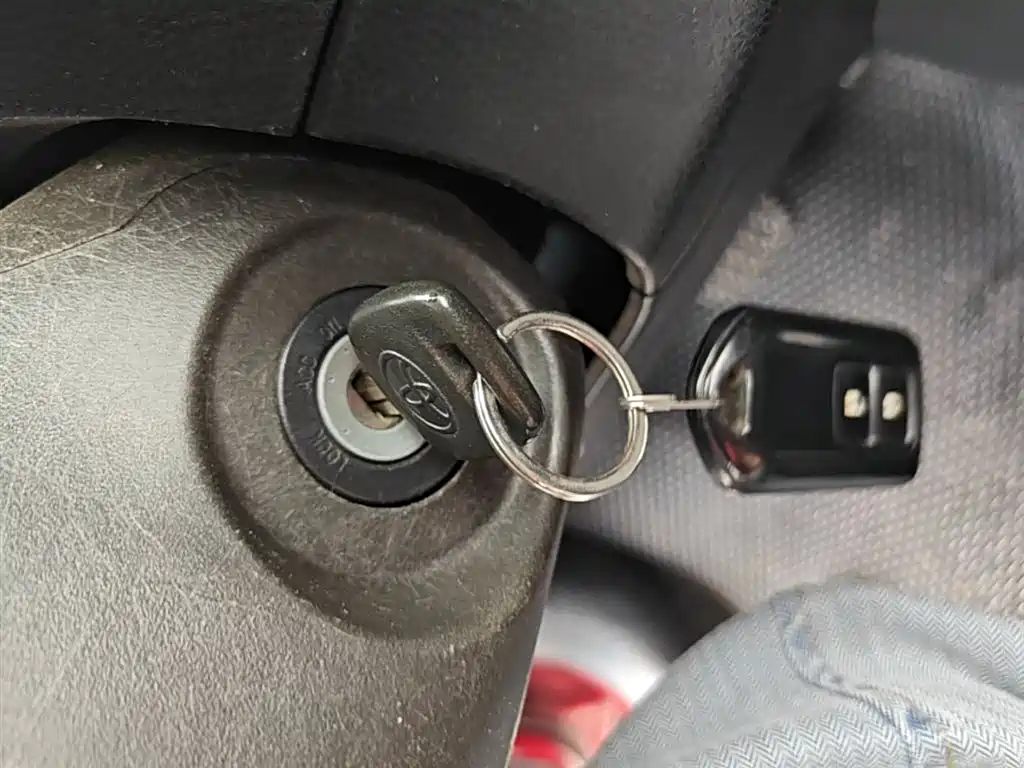 Toyota YARiS L Zhi Xuan 2014 1.3E Automatic Charming Edition фото 9