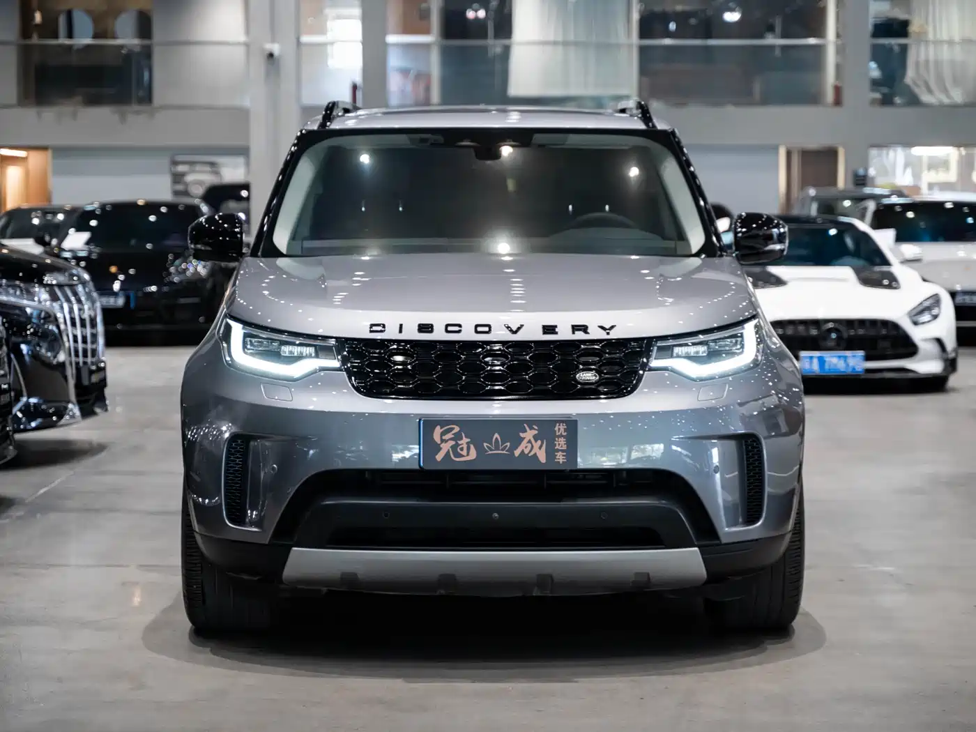 Land Rover Discovery 2024 Model 360PS S фото 2